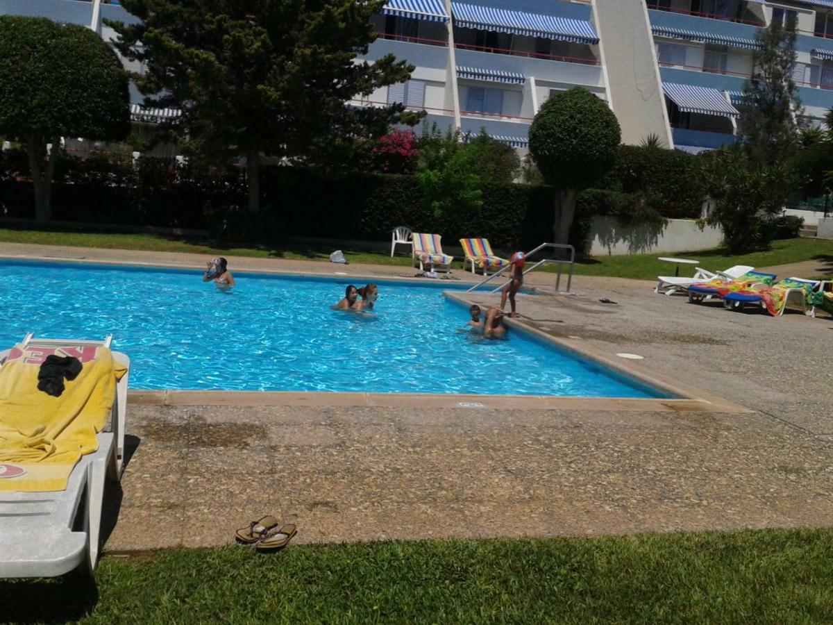 Amathusia Beach Apartment Limassol Extérieur photo